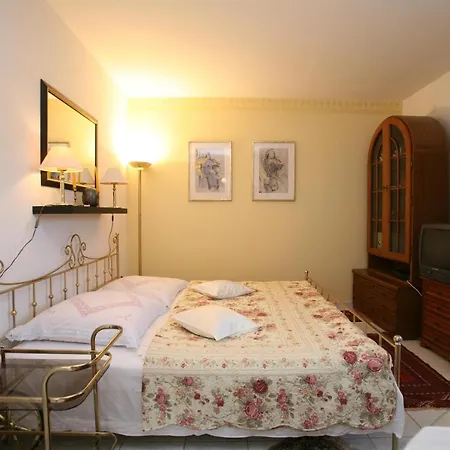 Meri Guest house Liznjan